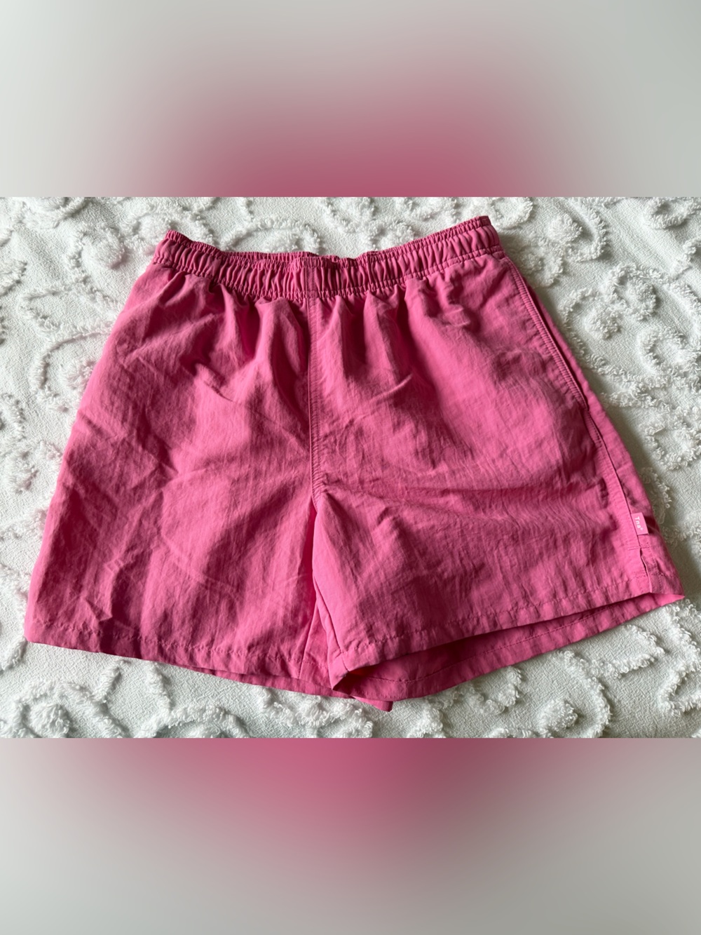 Aritzia TNA Big Easy Nylon Shorts - Picture 1 of 4